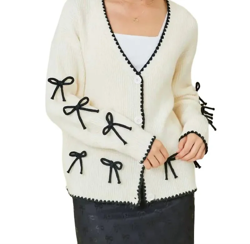 Bow Chic Sweater In Cream