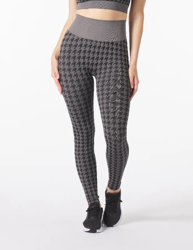 Seamless Houndstooth Jacquard Legging: Black/Carbon